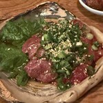 炭火焼食堂 膠 - 