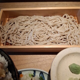 金澤旬料理 八兆屋 駅の蔵_1