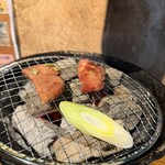 炭火焼肉　萬大 - 