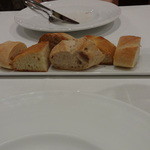 Convivio - パン (3.8)