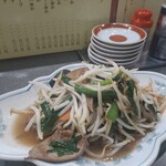 永楽本店 - ニラレバ炒め　　８３０円