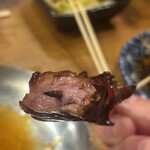 のかおい - レバー断面　絶妙な火入れでトロけるような食感