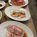 牛角 - もう食べるのが夢中