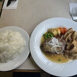 マスカレード - ツインランチ（和風ハンバーグ、豚のしょうが焼き）