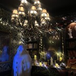 ハチカフェ - 扉を開くとこのようなエントランススペース❣️