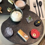 ザ パレス ラウンジ - スイーツの一皿