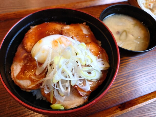 デッコラ（DECCORA）｜大川ダム公園の食堂でくつろぎのカフェ体験