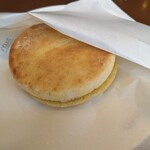 タリーズ コーヒー - 料理写真:イングリッシュマフィンツナチーズ(410円）