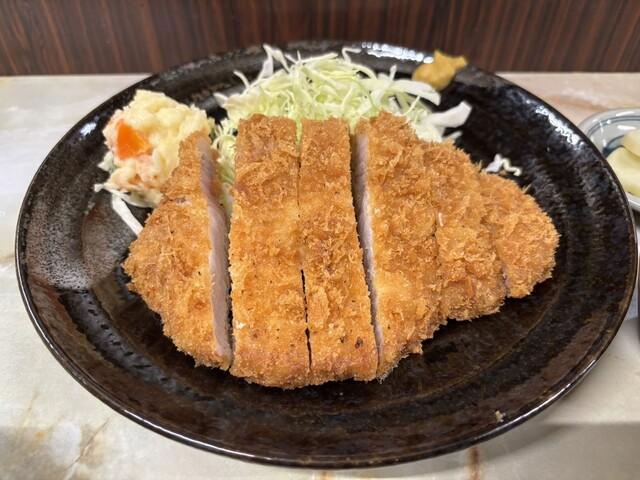 とんかつ丸正（米沢）- 本格とんかつとリーズナブルな価格で満足の味