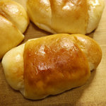 Bread K - バターロール（3つで￥200）