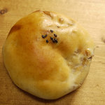 Bread K - あんぱん（粒あん）￥150