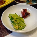 矢田や - 胡瓜の酢のもの、紫葉漬け
