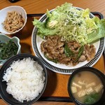 酔月 - 豚肉チョイ辛炒め