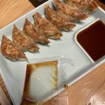 ひろめで安兵衛 - 餃子2人前＋生ビール3人前　2,400円