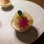 RESTAURANT LUKE with SKY LOUNGE - 「アオリイカ・雲丹・根セロリ」。ひとくちで口の中がシーフード祭り！セロリのサクサク感もいいアクセントです。