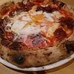 ターナ フォルノ - ミートソースのピッツァ