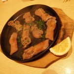 創作料理とてっちりのふくまさ - 牛タンらしき品