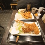 とんかつ多酒多彩 地蔵 - 『おまかせ串揚げ盛合せ7点盛り』到着時