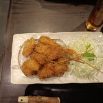 とんかつ多酒多彩 地蔵 - 『おまかせ串揚げ盛合せ7点盛り』(左から蓮根・海老・ヒレ・ウィンナー・チーズ・アスパラチーズ・アスパラベーコン)到着時