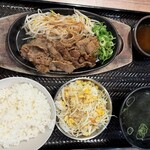カルビ丼とスン豆腐専門店 韓丼 岡山高柳店 - 