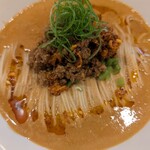 RAMEN MATSUI - また全然異なるらぁ麺でした。ラムの挽き肉が美味しい。