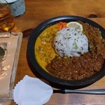 スパイスカレーandカフェ チカク - 料理写真: