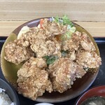 御食事処 みや川 - 圧巻のドデカからあげ5個