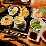 海鮮問屋仲見世 - 