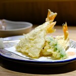郷土料理 銀天ゆずや - のどぐろの天ぷら