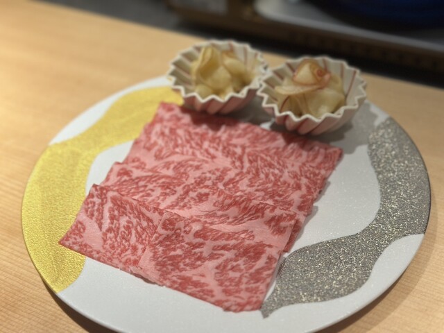 Sukiyakiです 関西風、ワイン割下、関東風の3種のすき焼きを贅沢に』by 真母衣波