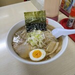 ラーメンだるまや - 料理写真:塩ラーメン 780円