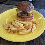 イル フロッグス - チリチーズバーガー1,980円