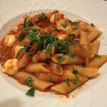 IL MERCATO ANGELO - モッツアレラチーズのピリ辛トマトソースペンネ