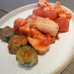 焼肉いかがで祥 - キムチ盛り合わせ