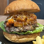TRAVIS BURGER - 『AMATRICIANA BURGER￥1,980』
            『lunch drink￥165』