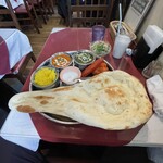 マイキッチン 久我山 - 料理写真:いつでも、どこでも、ナンはデカい！　全くお店には関係ないですがナンにかぶりついたら差し歯が折れました。この日の記録としての記します