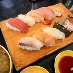 廻る寿司　ぽん太 - 