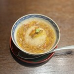 裏舌鼓 リゼッコ - 道明寺　鶏ミンチ　菊花　雲丹