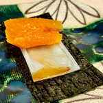 すし あお - からすみ餅　台湾産のカラスミが大振りで食べ応えあり