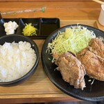 チキラボPLUS - 料理写真:大きな唐揚げ弁当3個入り