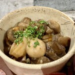 オケイブルワリー - 「おまかせ前菜3種盛り合わせ 2名分」の「きのこのマリネ」
      2025年12月22日