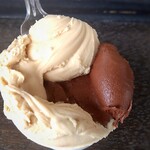 ジェラテリア・イル・ブリガンテ - ビター(エクアドル)チョコ＆ティラミス