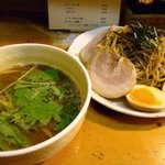 らーめん さんさん  - そば粉、もしくは、中華麺のどちらか選べます