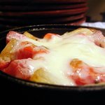 ミニヨンTOKYO - 野菜アップ　トマトをつぶすとジューシーな野菜汁が。。。