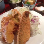 魚初 - 本日の日替わり フライ