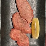 本とさや - 上タン塩ハーフ 税込み1512円