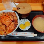 ぶた丼のとん田 - ロース•バラ盛合せライス大盛1160円+160円