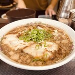 尾道ラーメン 一丁 - 脂いっぱい尾道ラーメン