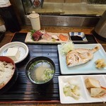 ウオトシ御食事処 - 