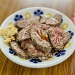 肉のまえかわ - 和牛ランプローストビーフ（680円）
